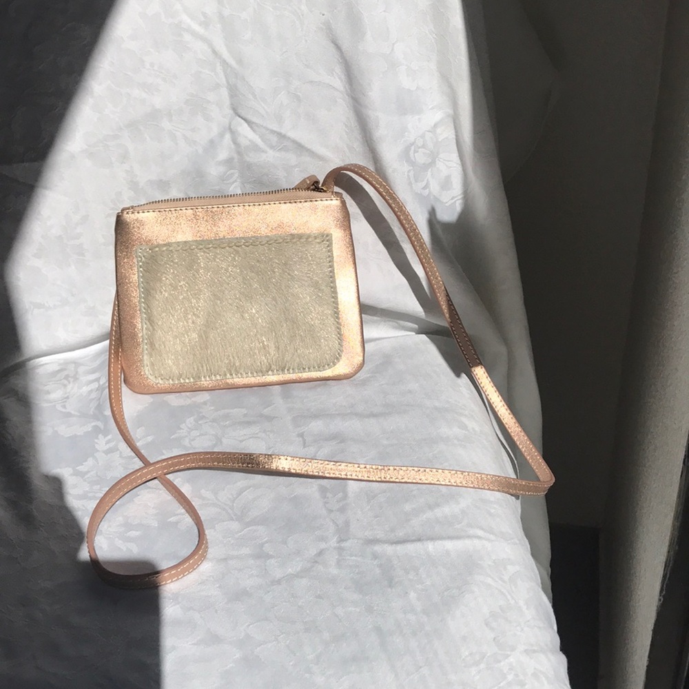 49 square miles pink metallic cross body. - Picture 5 of 5